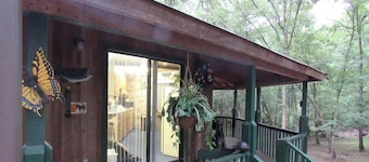 Georgia's Family-Friendly Octagon Cabin Getaway in Claxton