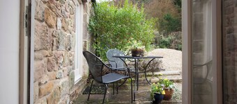 Emily Barn – Large, Bright Countryside Escape