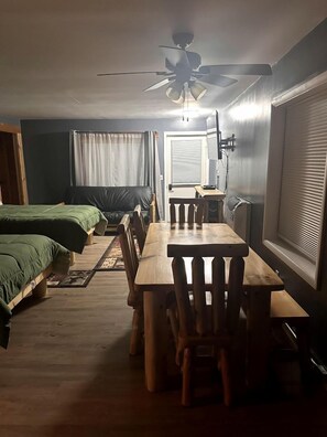 1 bedroom, WiFi, bed sheets - Ocqueoc Delux Double Cabin Pet-Friendly in Ocqueoc, MI (Ocqueoc)