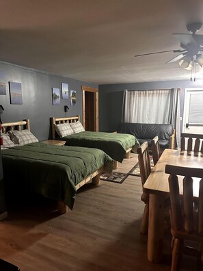 1 bedroom, WiFi, bed sheets - Ocqueoc Delux Double Cabin Pet-Friendly in Ocqueoc, MI (Ocqueoc)