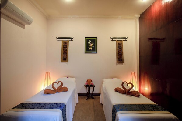 Een Turks bad/hammam, lichaamsbehandelingen, aromatherapie, body scrubs