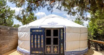Secluded Romantic Yurt with Hot Tub in Wimberley, Texas