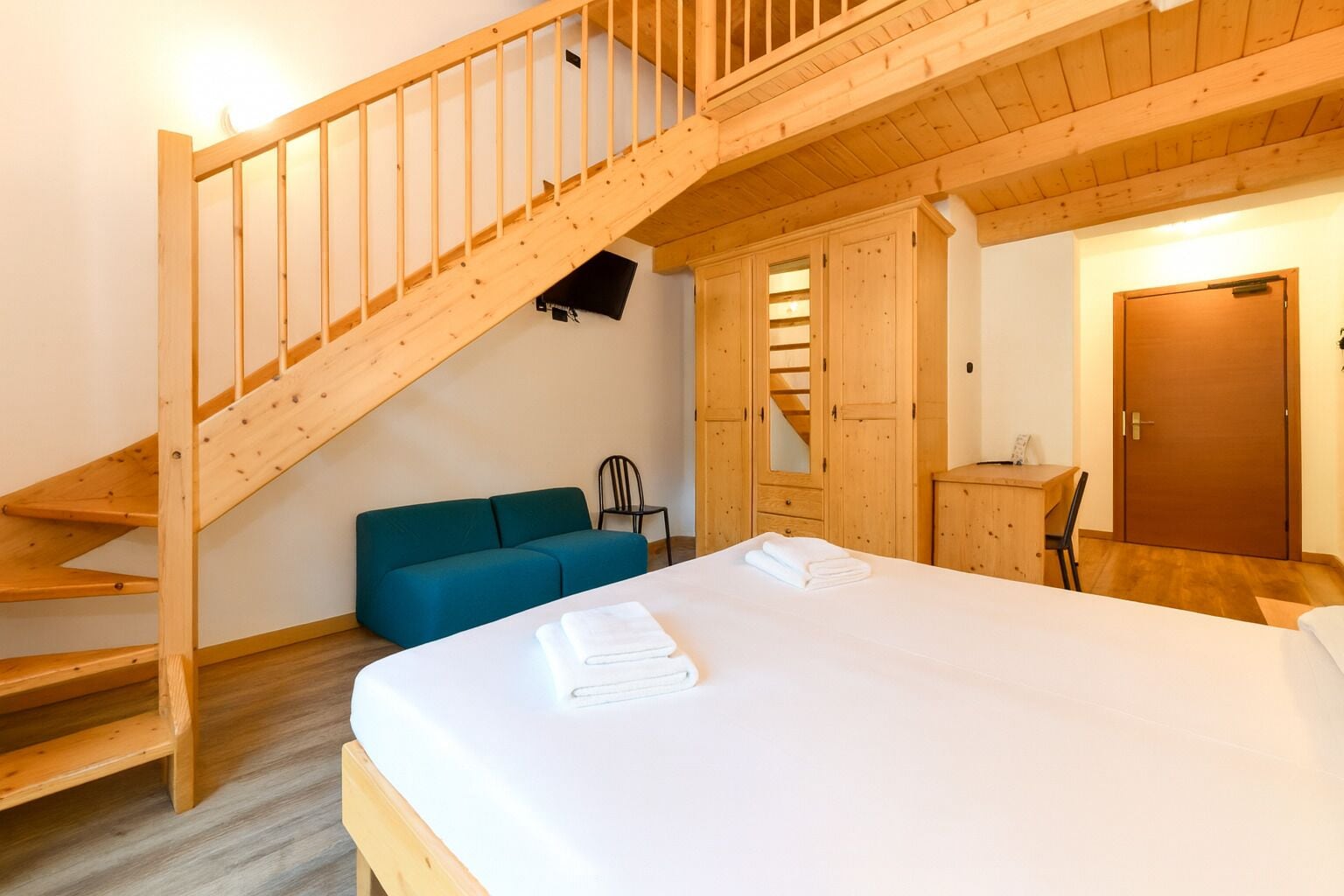 Family Room, Balcony | Premium bedding, down comforters, in-room safe, iron/ironing board