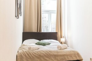 Departamento básico | Tabla de planchar con plancha y wifi gratis 