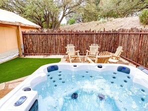 Baignoire à remous extérieure
