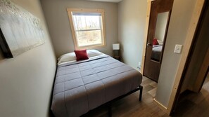 3 bedrooms, WiFi, bed sheets - Secluded Rustic Cabin with Hot Tub Near Pere Marquette River in Big Rapids, Michigan (Big Rapids)