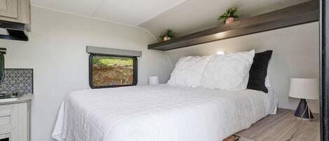 1 habitación, wifi y ropa de cama