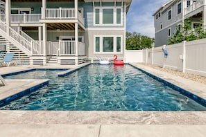 Pool - Beautiful Modern Beach House for Large Family Vacations with Incredible Views for an Unforgettable Coastal Getaway in Corolla, North Carolina (Corolla)