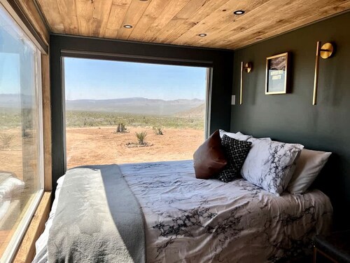 Stunning Tiny House with Picnic Space, Barbecue and Fire Pit in Meadview, Arizona