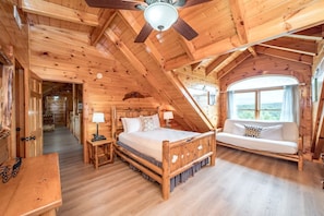 7 bedrooms, iron/ironing board, WiFi, bed sheets - Spectacular Cabin with Incredible Indoor and Outdoor Spaces in Tennessee (Sevierville)
