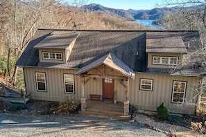 Exterior - Lake Cabin Fully Equipped Ideal for Big Families in Topton, North Carolina (Topton)