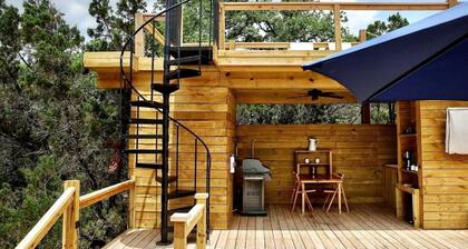 Relaxing Yurt Perfect for Couples in Dripping Springs, Texas