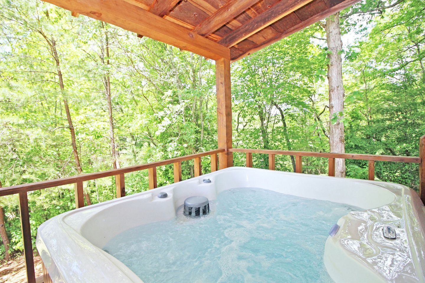 Bain à remous extérieur