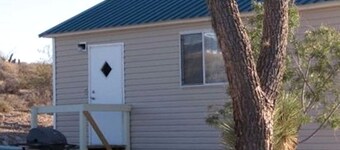 Comfy Vacation Rental with Wi-Fi and Kitchenette in Meadview, Arizona