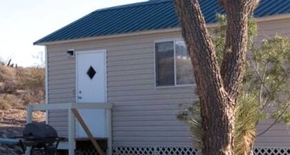 Comfy Vacation Rental with Wi-Fi and Kitchenette in Meadview, Arizona