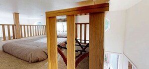 1 غرفة نوم ومكتب وواي فاي وملاءات أسرّة