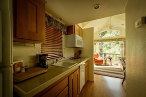 Fridge, microwave, stovetop, dishwasher - Charming Cottage Rental with Fabulous Views of the Trinity River in Northern California (Big Flat)