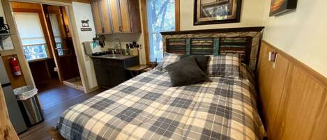 2 bedrooms, bed sheets, wheelchair access