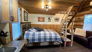 2 bedrooms, bed sheets
