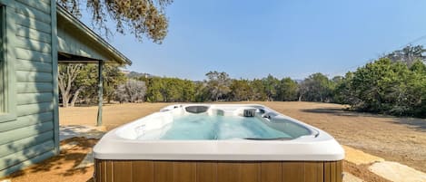 Baignoire à remous extérieure