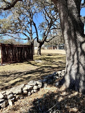 Property grounds - Efficiency-Style Cabin with Spa Lovely for a Couples Escape in Hunt, Texas (Hunt)