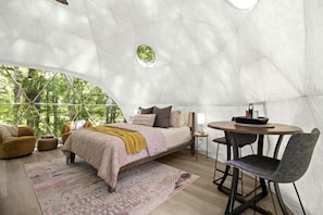 1 habitación, escritorio, wifi y ropa de cama 