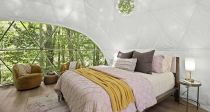 Outstanding Chic Dome with Private Deck in North Carolina