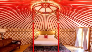 Room - Cozy Yurt with Hot Tub Surrounded by Nature in Dripping Springs, Texas (Dripping Springs)