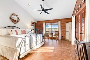 2 Schlafzimmer, Schreibtisch, Bügeleisen/Bügelbrett, WLAN