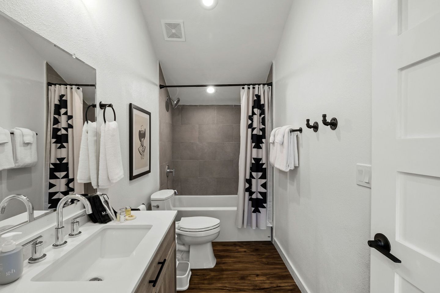 Jetted tub, hair dryer, towels, soap