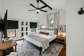 3 habitaciones, escritorio, wifi y ropa de cama