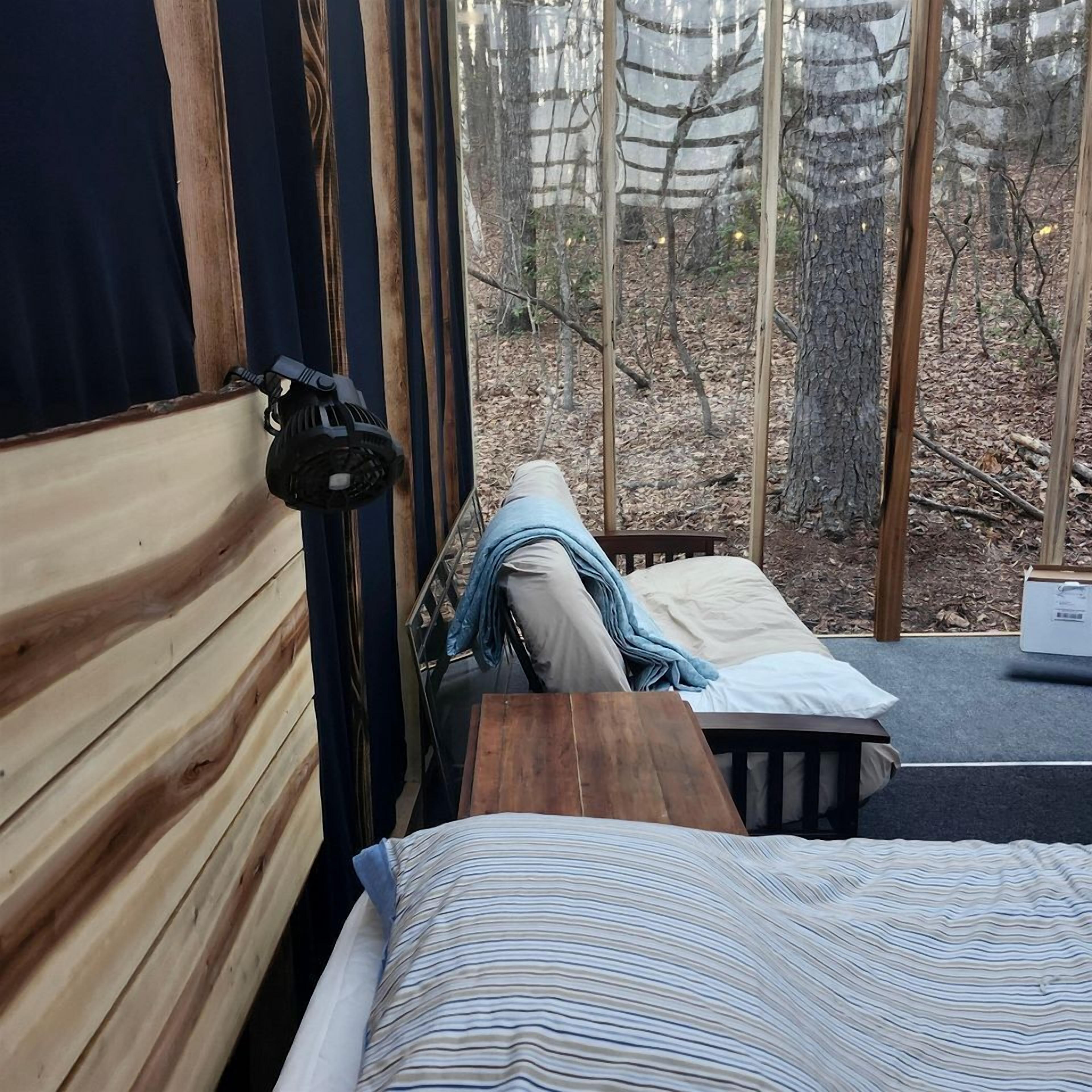 4 bedrooms, WiFi, bed sheets