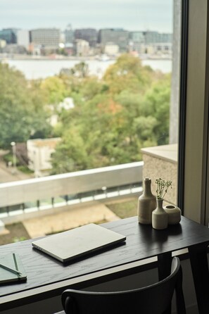 View from room - Wilde Aparthotels Amsterdam Noord (Amsterdam)