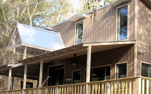 Georgia's Coziest Riverside Retreat: Cabin Adventure in Claxton
