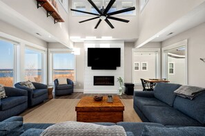 TV, fireplace, video games, stereo