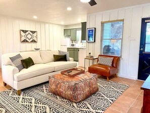 电视、壁炉、乒乓球