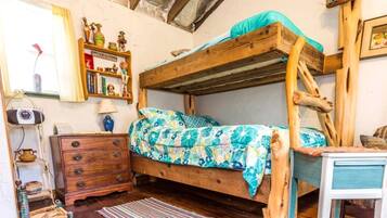 1 bedroom, in-room safe, bed sheets