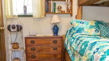 1 bedroom, in-room safe, bed sheets