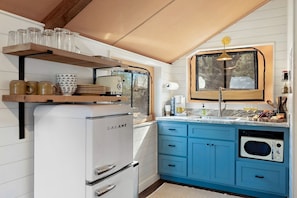 Fridge, microwave, coffee/tea maker, toaster