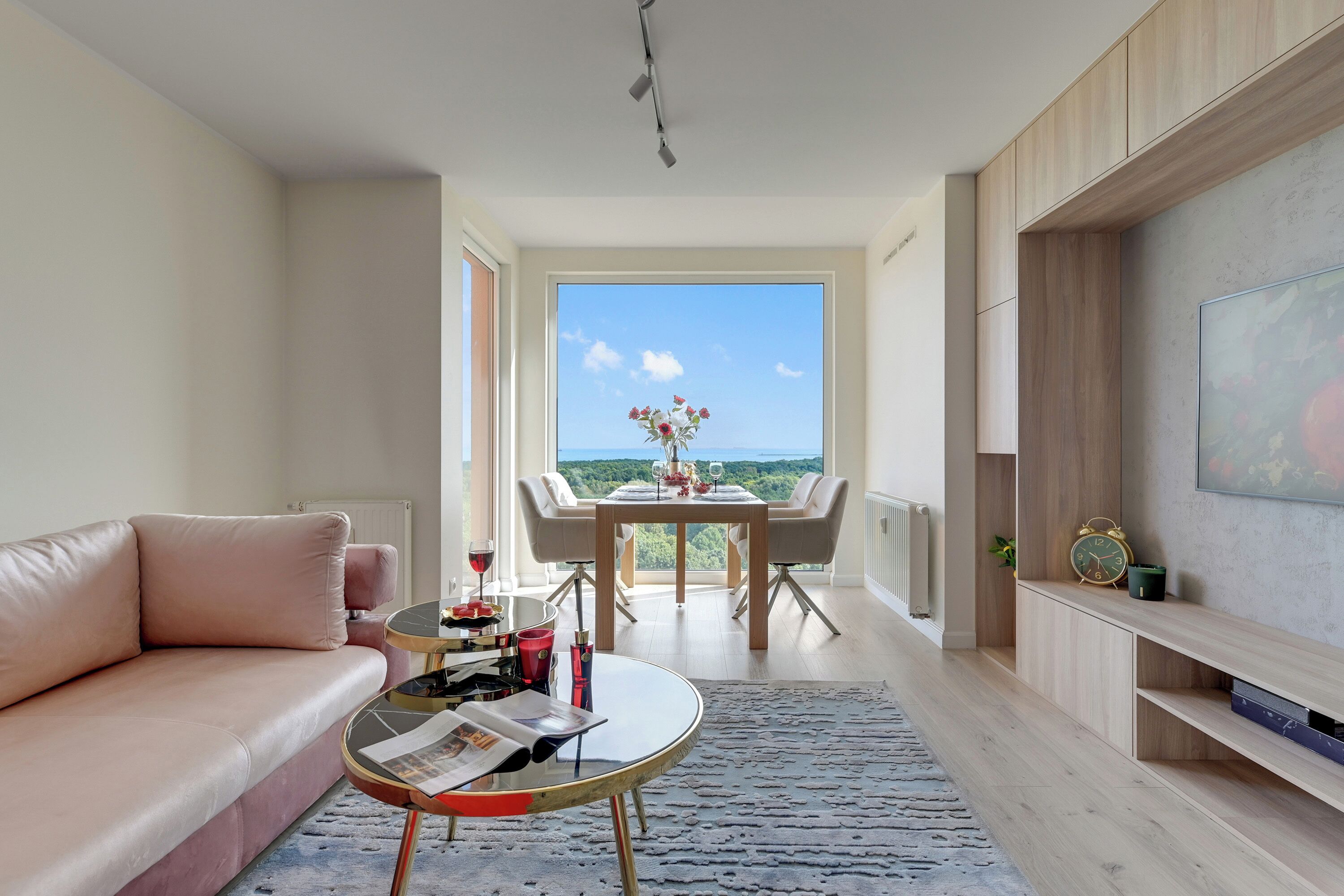 Deluxe-Apartment, 1 Schlafzimmer, Meerblick | Wohnbereich | Flachbildfernseher