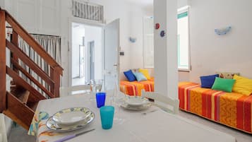 公寓 | 私人廚房 | 電冰箱、微波爐、爐台、義式濃縮咖啡機