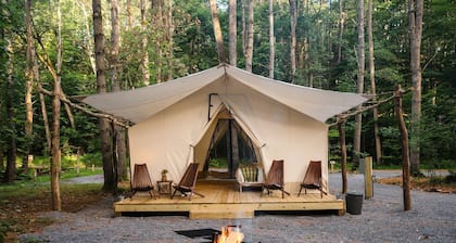 Large Safari Tent on the Hudson River, Perfect for a Family Glamping Getaway