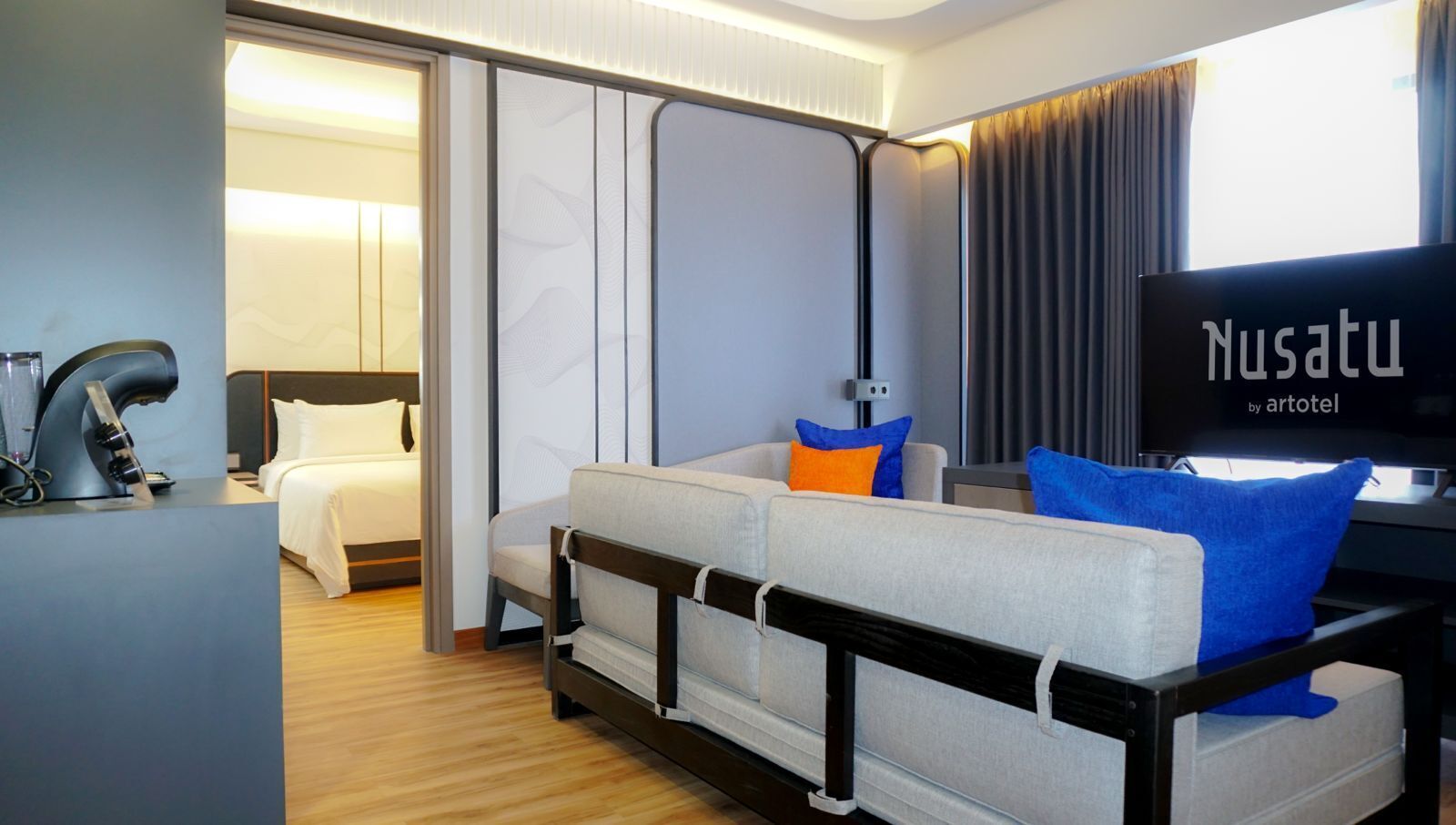 Executive Room | Desk, iron/ironing board, free WiFi, bed sheets