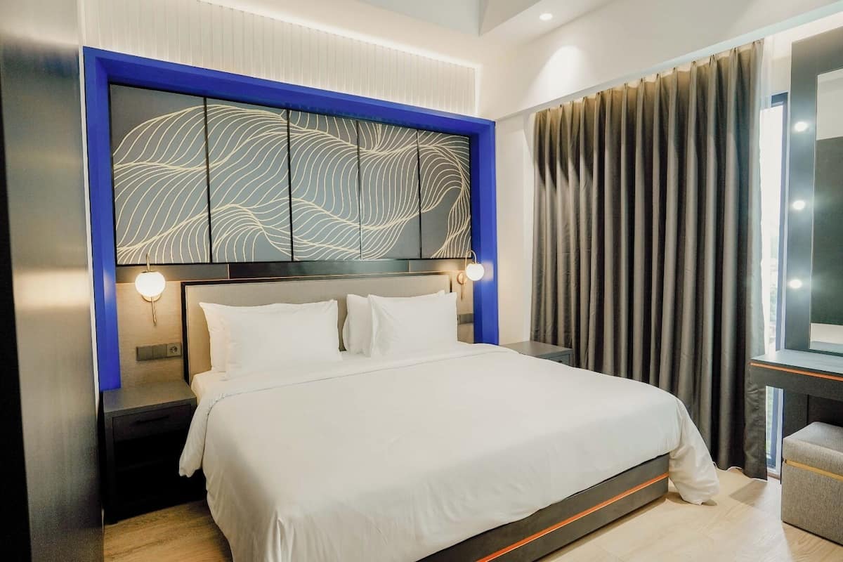 Standard Room | Desk, iron/ironing board, free WiFi, bed sheets