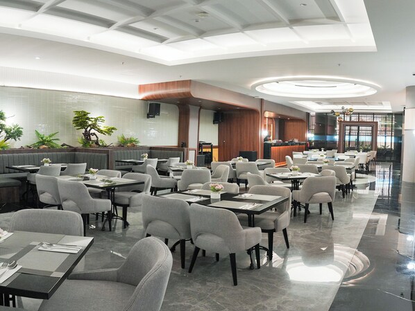 Restaurant - Nusatu by ARTOTEL - Semarang (Semarang)