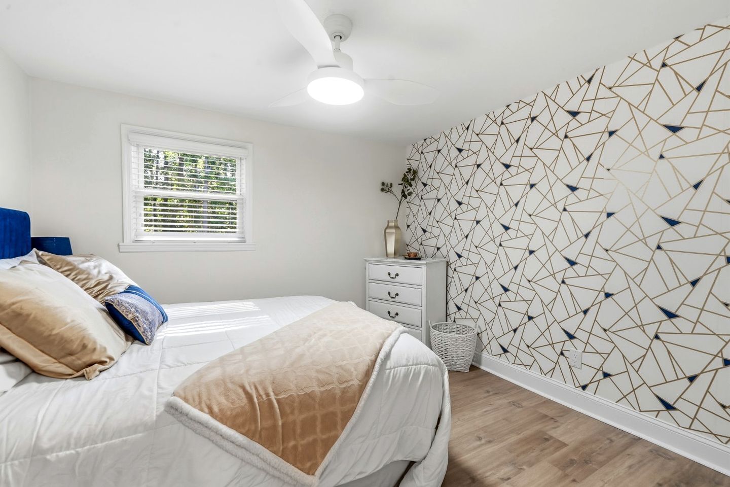 3 bedrooms, in-room safe, desk, iron/ironing board