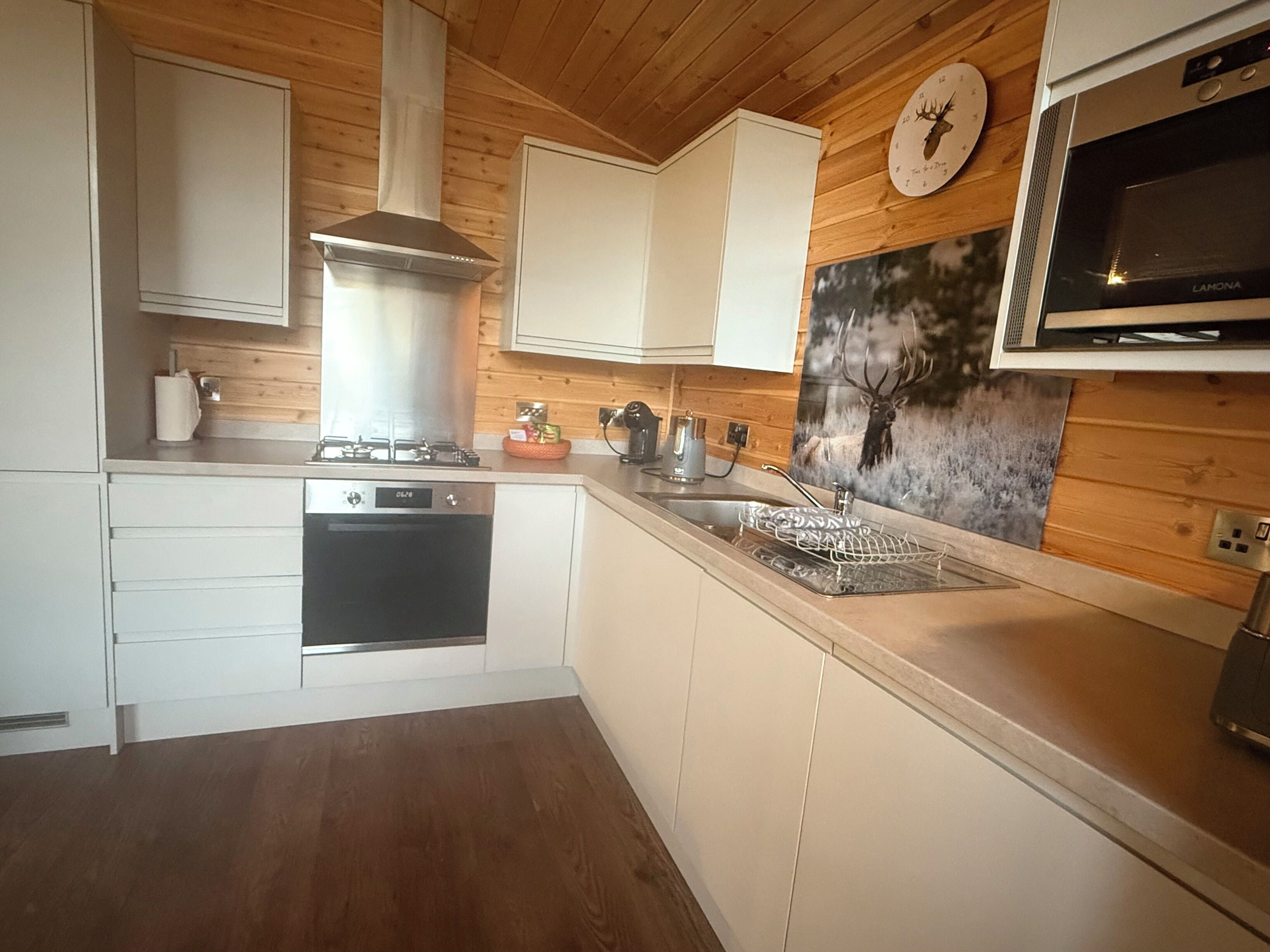 Cabane Supérieure, 2 chambres (Lodge 16. Pets -  With Hot tub)