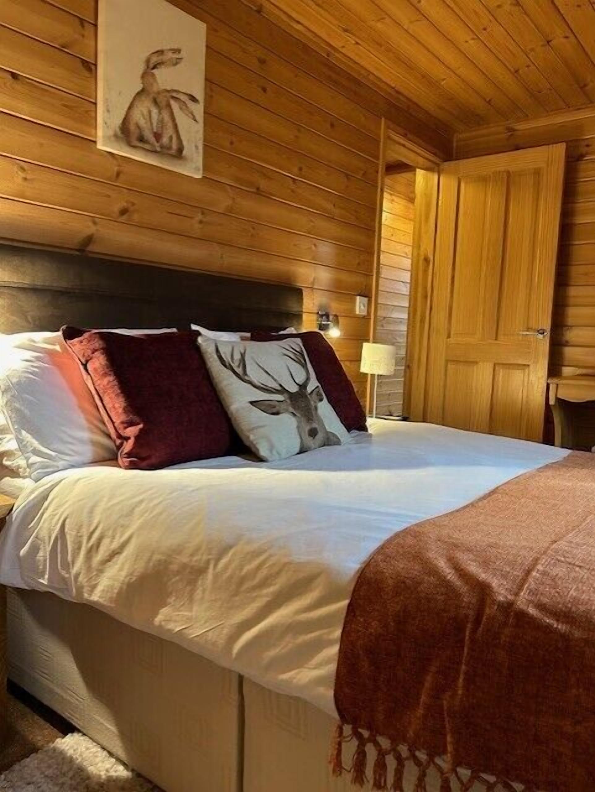 Cabana superior, 3 dormitoris (Lodge 6. Pets - With Hot tub) | Planxa i posts de planxar, bressols gratuïts i un bressol de viatge 