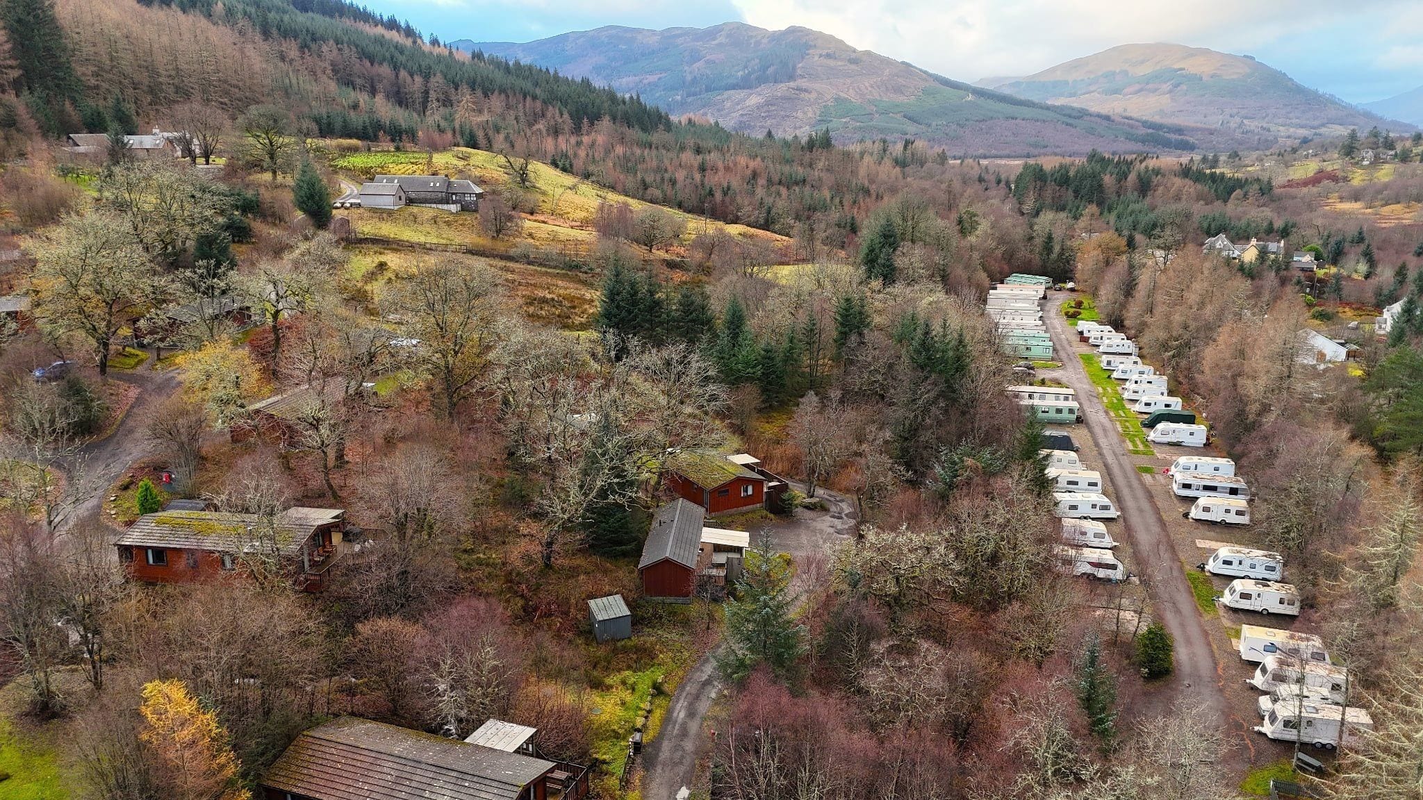 Ferros/tábuas de passar roupa, acesso grátis à internet com fio