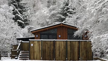 Cabane Supérieure, 2 chambres (Lodge 16. Pets - With Hot tub)